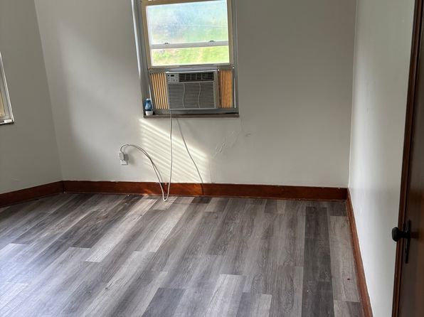 523 Cubbage St APT 4