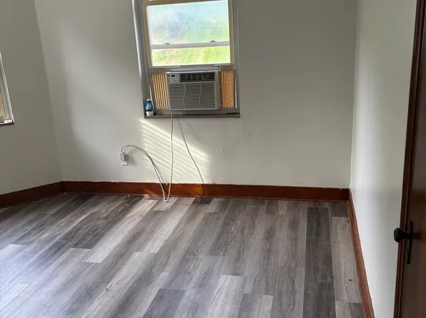 523 Cubbage St APT 4, Carnegie, PA 15106
