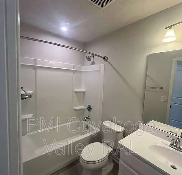 1161 Meadow Run — Photo 11