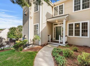 23 Edward Cir, Bedford, NH 03110