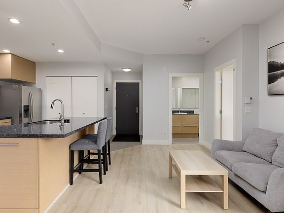 5th image of 5928 Birney Ave #325