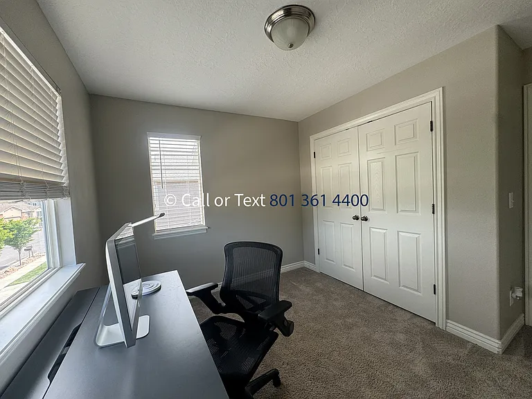 1665 N 2600th St W — Photo 29