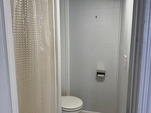 5th image of 87 Penn St APT 2F