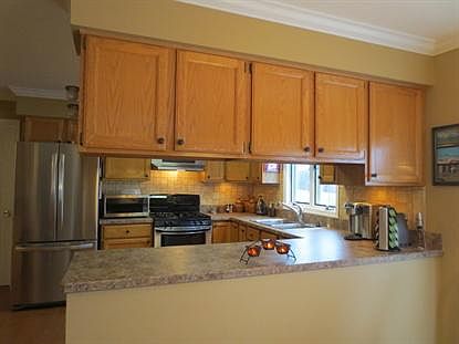 5th image of 14 Lauren Ln