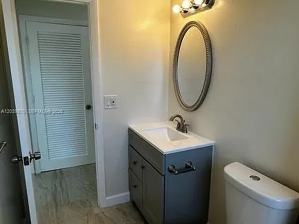 7480 SW 10th St Unit 202, Pompano Beach, FL 33068