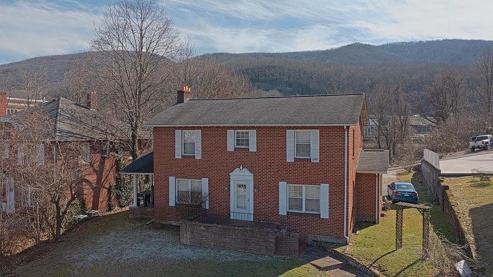 1109 Park Ave SW, Norton, VA 24273 Zillow