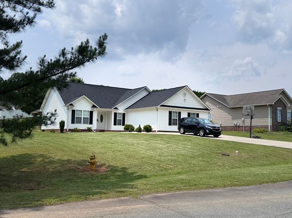 230 Ash Dr