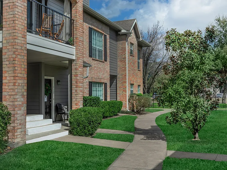 Richmond Towne Homes — Photo 17