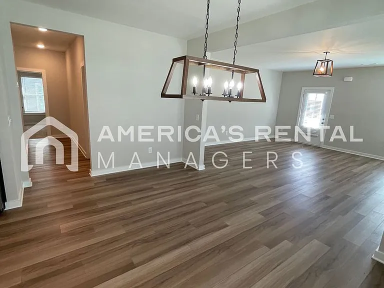 2132 Ellsworth Loop Rd — Photo 7