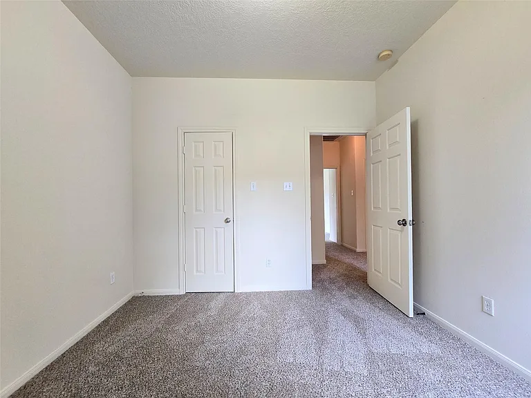 802 Marksey Ct — Photo 21