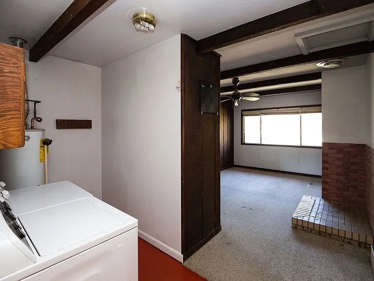 402 Tedmon Dr — Photo 10