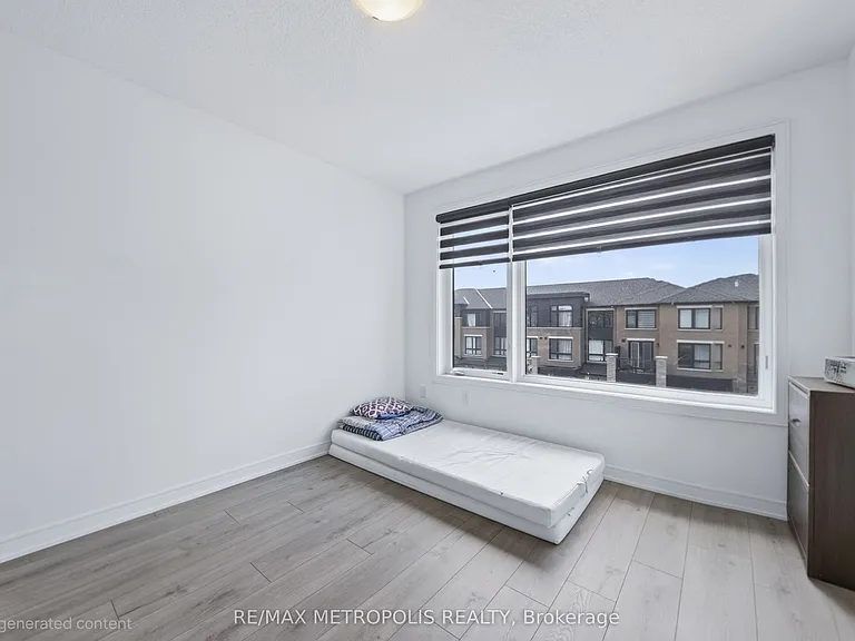 132 Blue Forest Cres — Photo 40