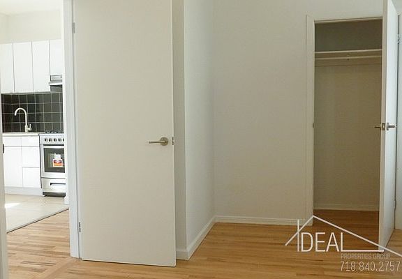 5th image of 323 Malcolm X Blvd APT 4R