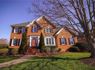 1915 Dunmore Ln, Clemmons, NC 27012