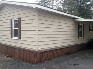 14 Spinet Dr, Rochester, NY 14625