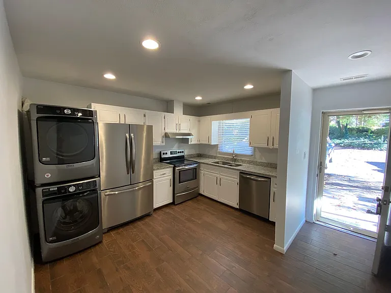 2812 Wayland Dr. — Photo 2