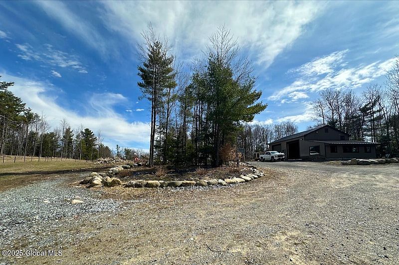 3rd image of 7331 Bills Road