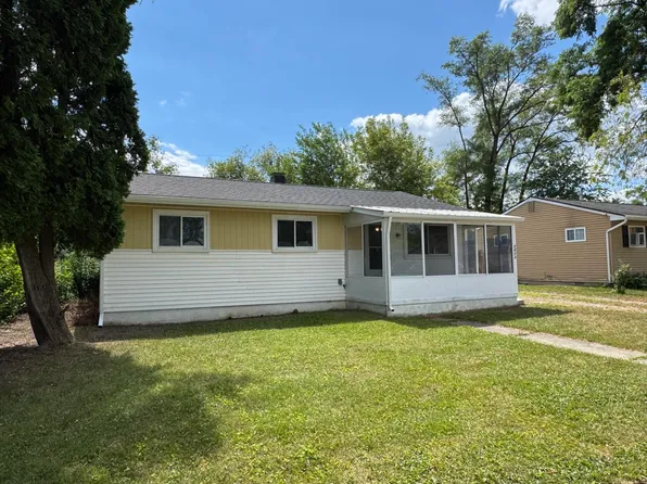 1613 Harvest Ln, Ypsilanti, MI 48198