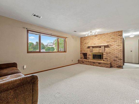3rd image of 4190 Mallard Ct APT 1