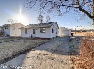 1247 9th Ave S, Clinton, IA 52732