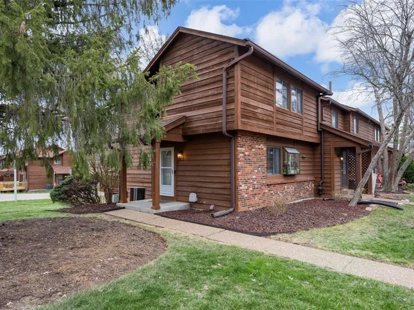216 Cedar Grove Dr #A, Saint Charles, MO 63304