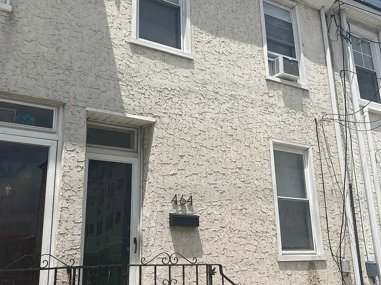 464 Parker Ave — Photo 18