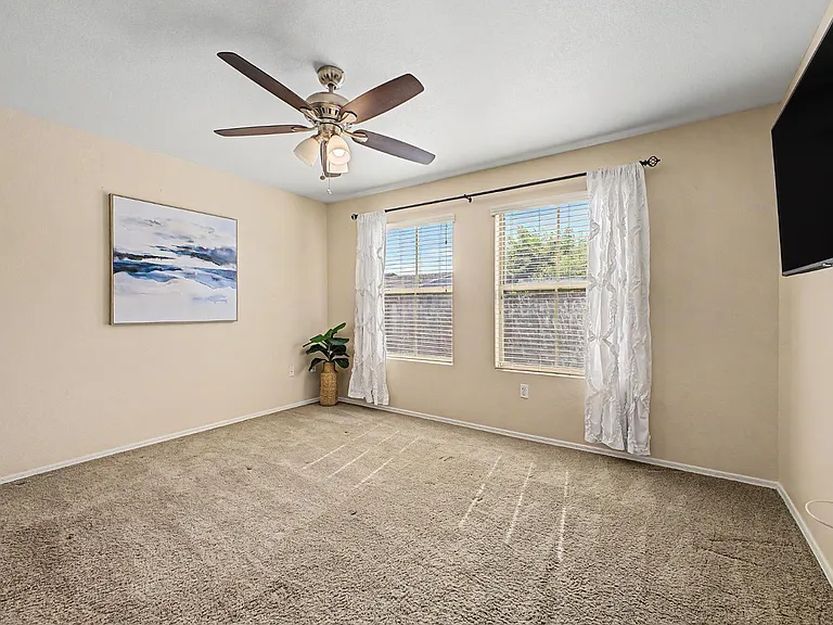 2402 E 5th St #1570 — Photo 14