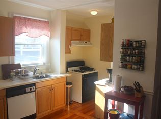 9 Barton St #1, Somerville, MA 02144