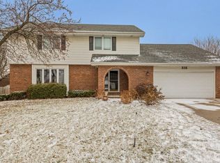 316 39th St, West Des Moines, IA 50265