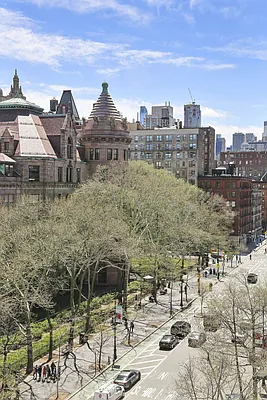 Rented by Compass | media 2