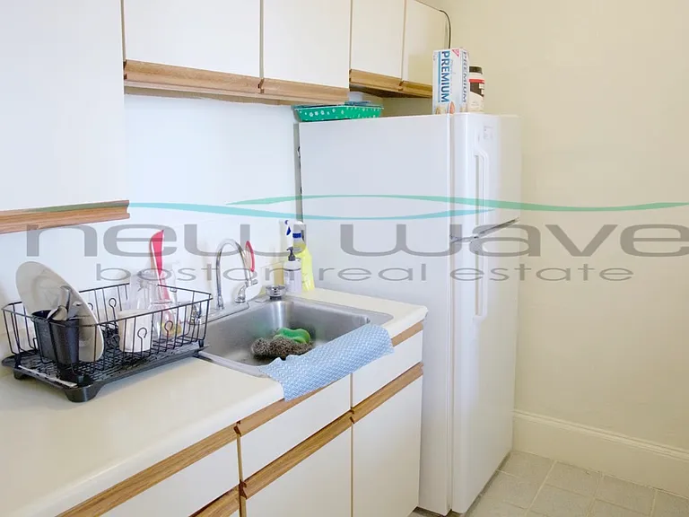 51 Queensberry St #3 — Photo 7