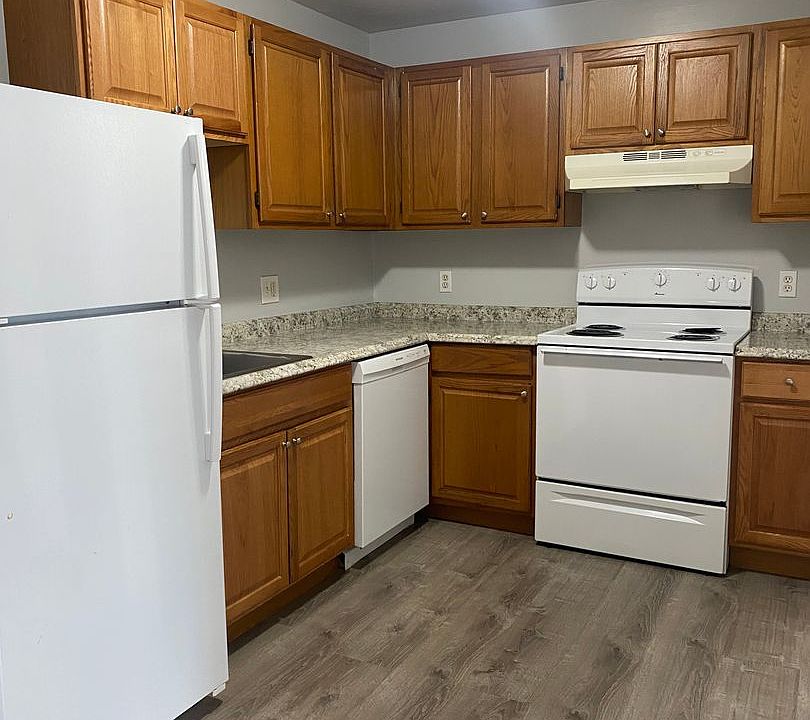 Clearview Apartments - 4000 N Main St Fall River, MA | Zillow