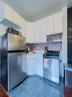 Rented by Denise Rosenblum, LREB | media 11