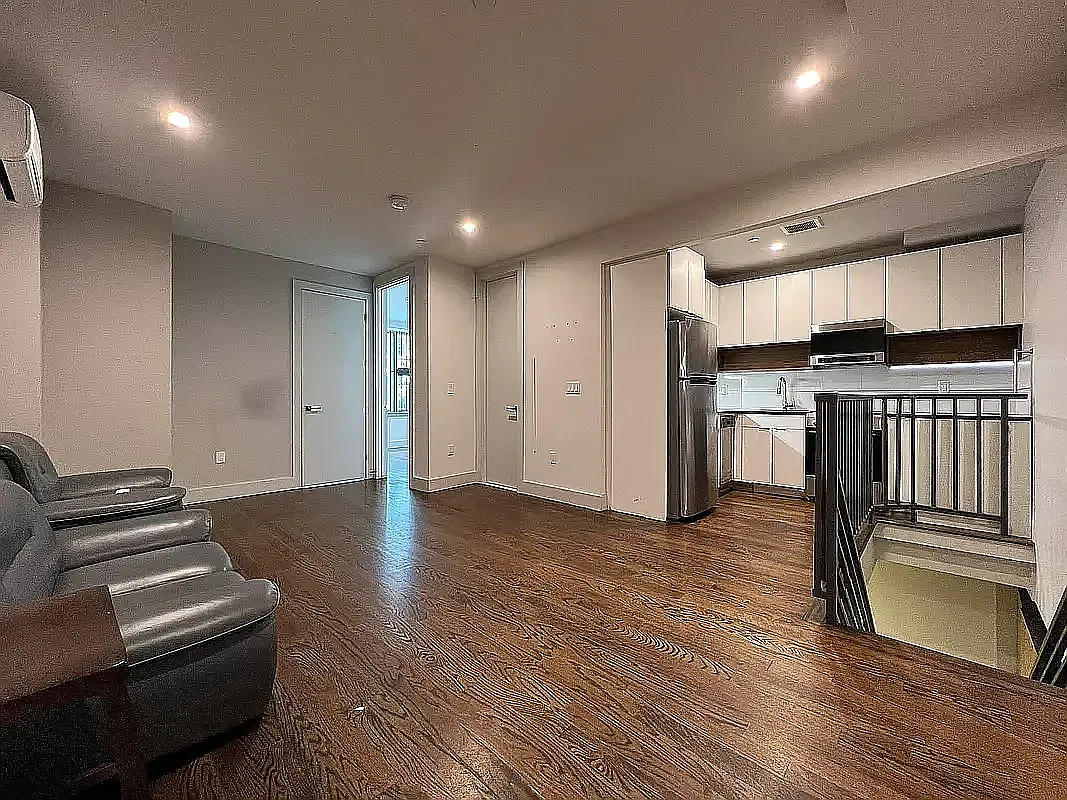 298 Ellery Street — Photo 1