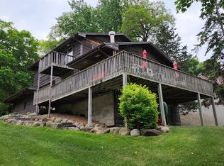 7463 Fernbrook Ln N, Maple Grove, MN 55311