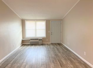 Red Deer Apartments, Hurricane, WV 25526