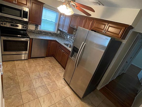 2nd image of 311 Broadway Floor 2