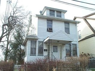 12 Glorieux St, Irvington, NJ 07111