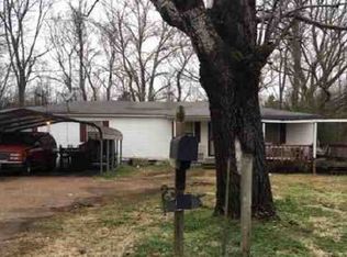 211 Miller Rd, Bolivar, TN 38008