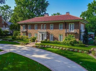 808 W Meyer Blvd, Kansas City, MO 64113