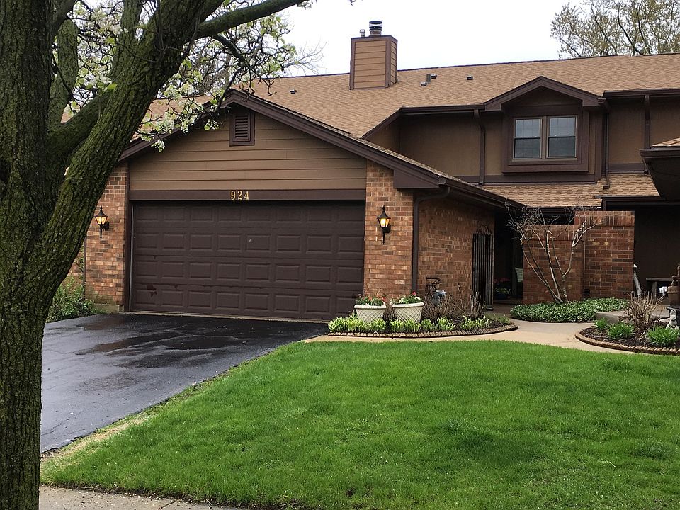 1st image of 924 Indian Boundary Dr