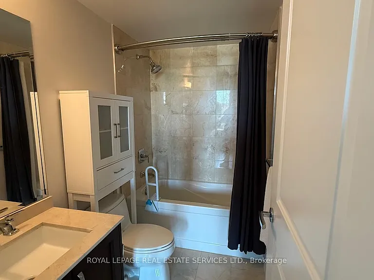 11 Bronte Rd #501 — Photo 7