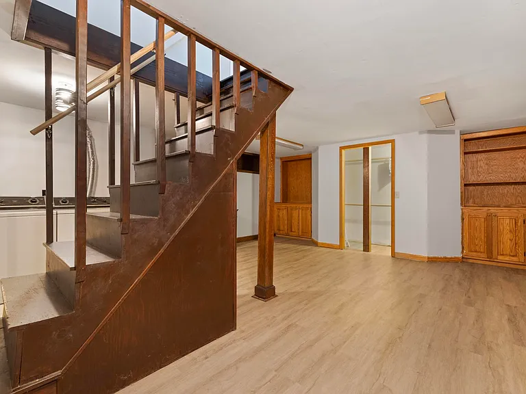 314 Crossway Rd — Photo 11