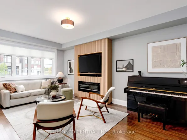 9 Chimney Swift Ct, Toronto, ON M9B 0C6