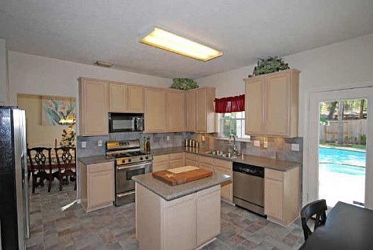 2nd image of 502 Startstone Ct