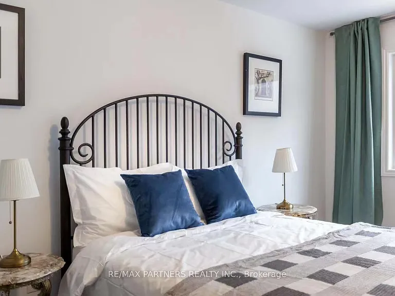 109 Lichfield Rd — Photo 8
