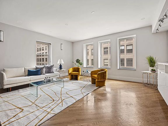 3rd image of 24 W 45th St APT 8
