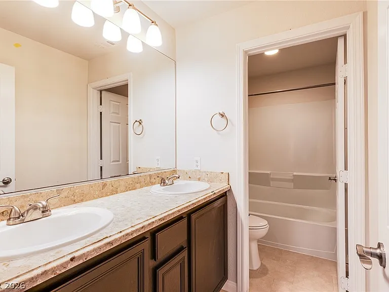 4028 Little Bend Ln — Photo 31