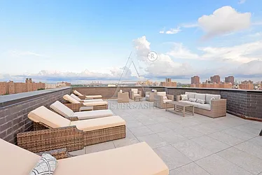 Rented by Peter Ashe