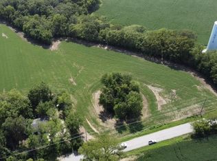 2002 Columbia Quarry Rd, Columbia, IL 62236